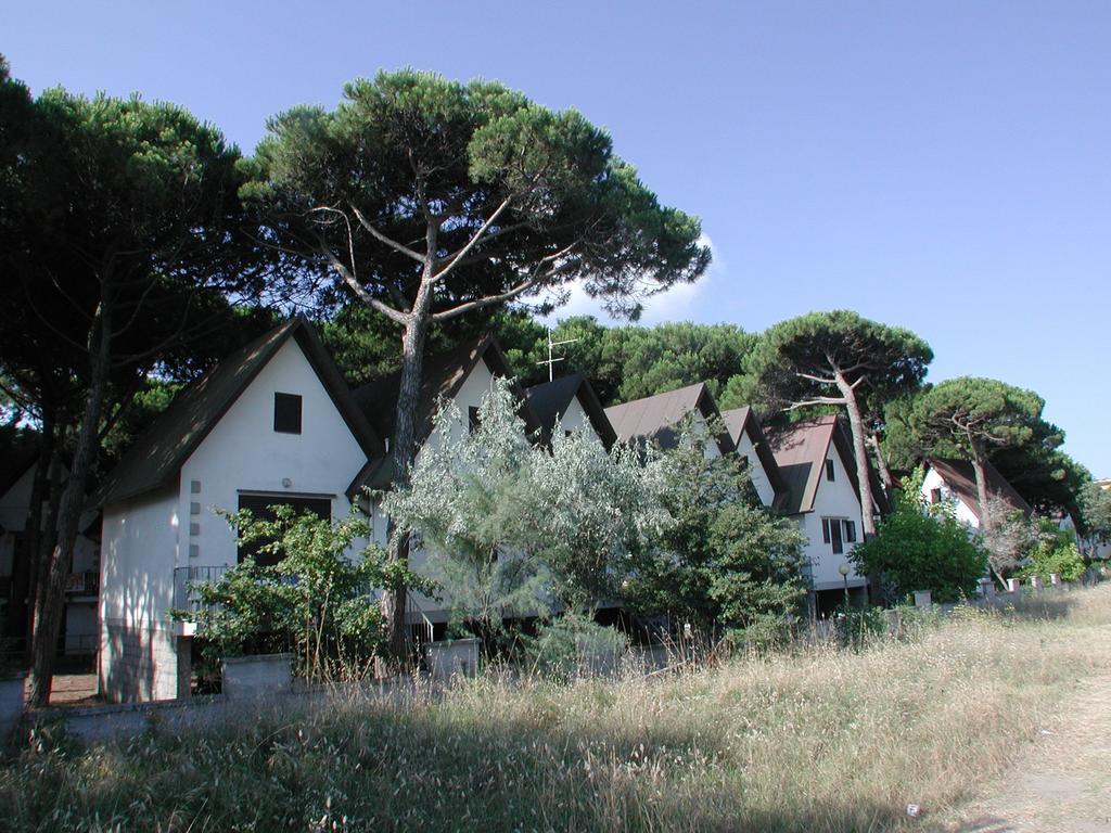 Bungalow Logonovo リド・ディ・スピーナ エクステリア 写真